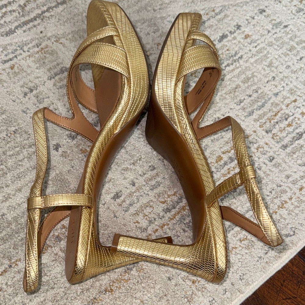 Gold Women's Strappy Wedge Sandals